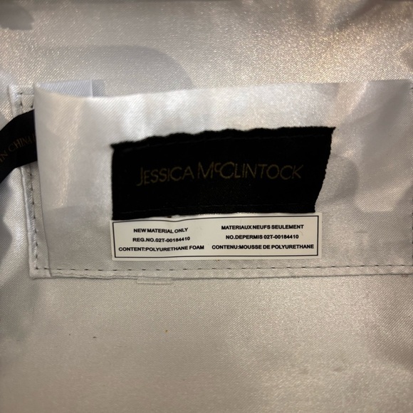 JESSICA MCCLINTOCK Elegant Silver Beaded Crossbody Clutch Bag with Chain Strap - Picture 7 of 8